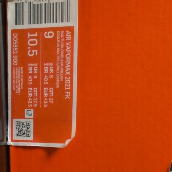 Nike Vapormax Flyknit Sneakers Size M9 W10.5 W/Box MSRP $220 - Picture 13 of 13